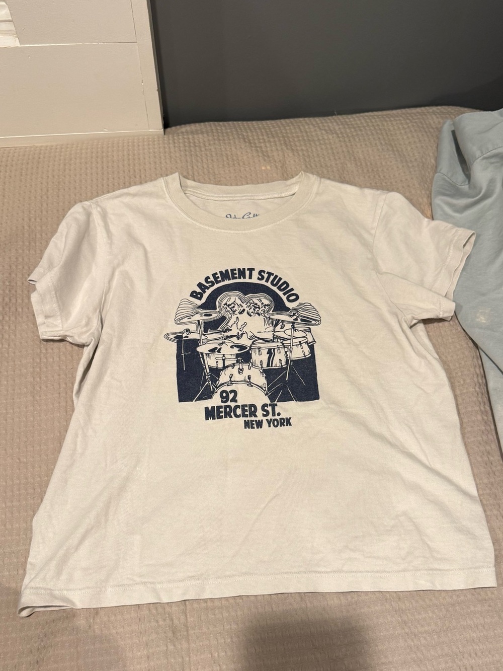 Women’s Brandy Melville Graphic Tee